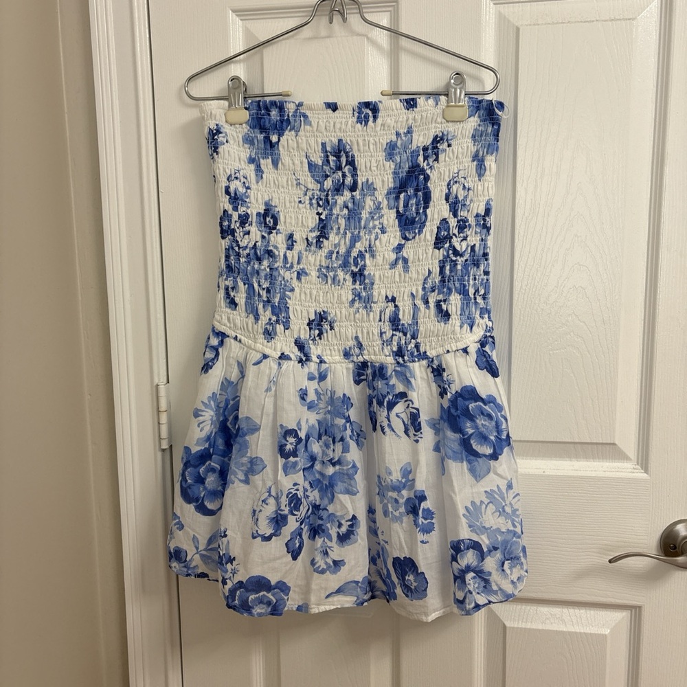 Hollister Romper - new with tags.